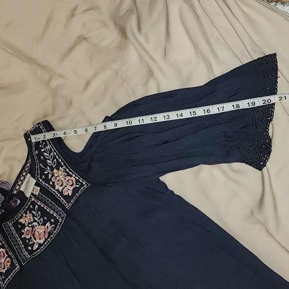 Knox Rose cold shoulder blouse - Picture 9 of 9